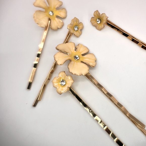 🌸Anthro Posie Pins🌸 - Picture 3 of 6